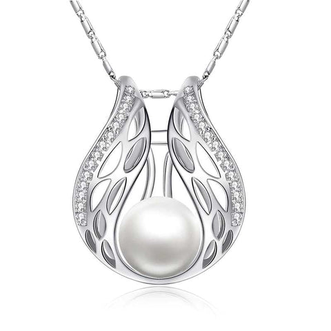 Angel wing pearl necklace